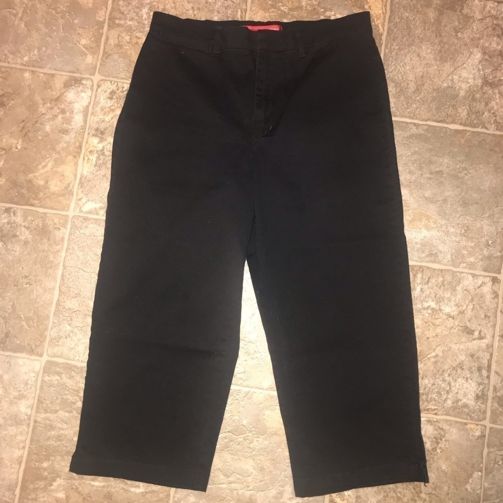 Gloria Vanderbilt Black High Waisted Size 10 Petite crop pant